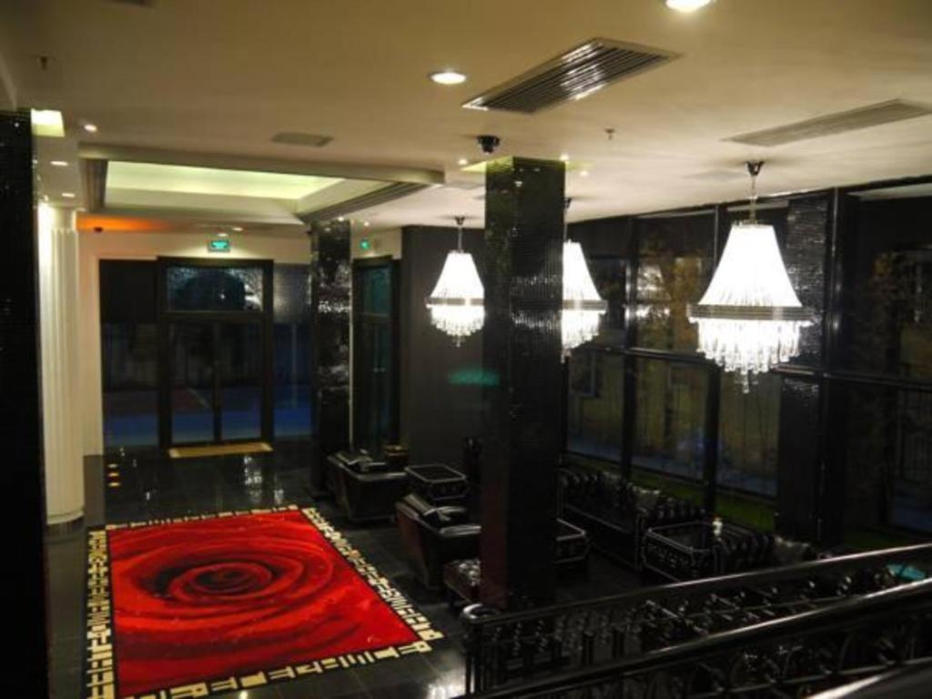 Elegance Bund 3* Shanghai