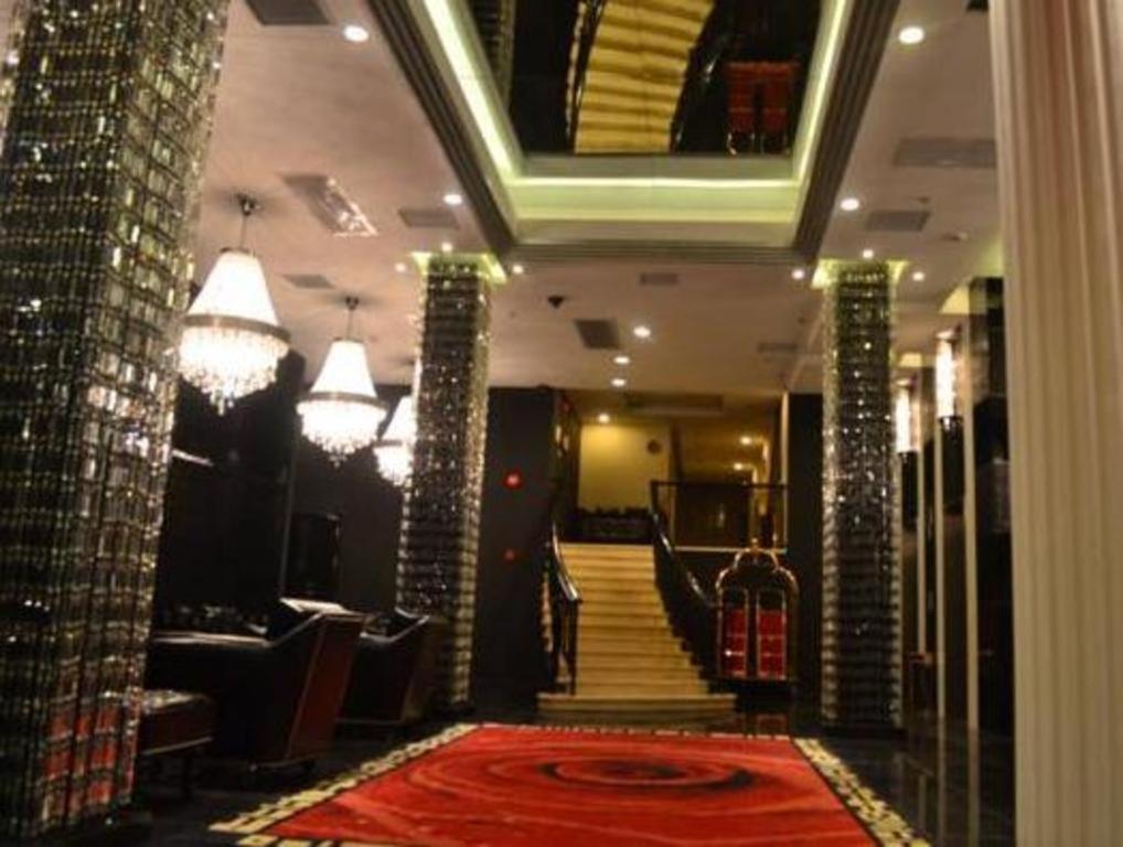 Elegance Bund