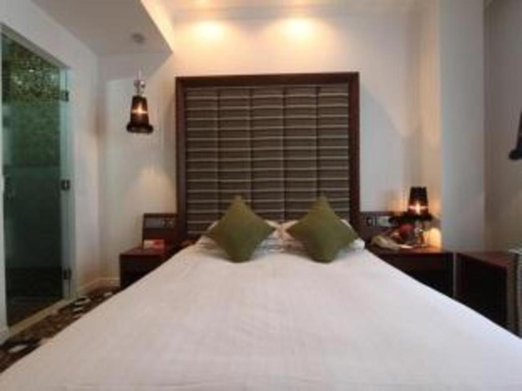 Elegance Bund 3*