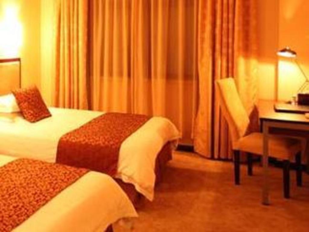 Hotel Elegance Bund 3*