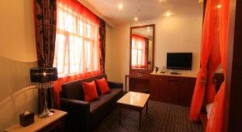 Hotel Elegance Bund 3*