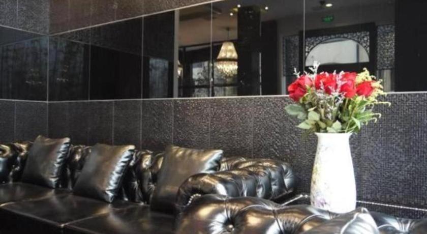 Elegance Bund Hotel