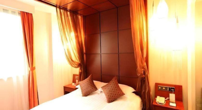 Elegance Bund Hotel Shanghai